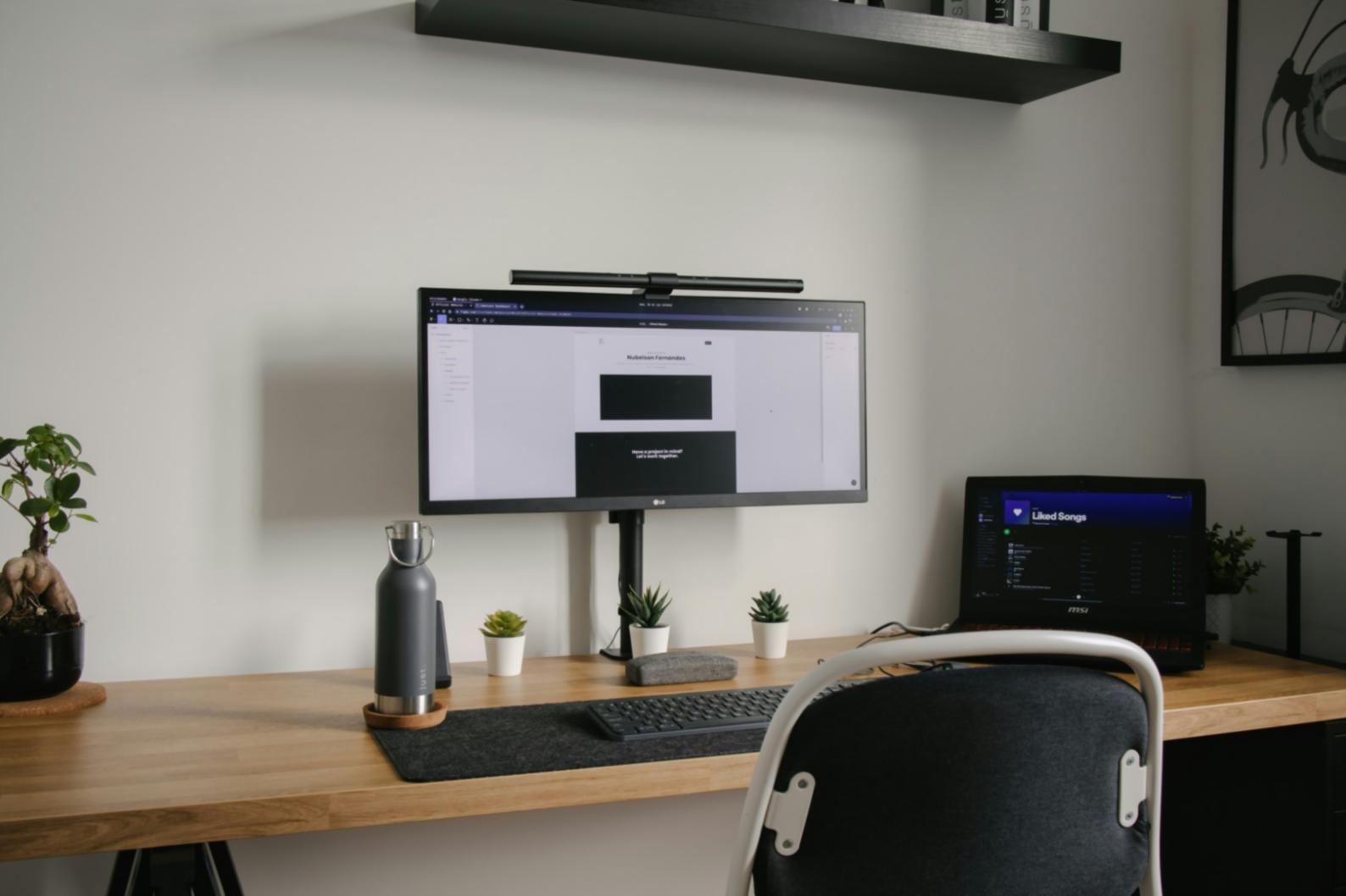 Modernes Büro von selvarionethiq mit Blick auf Stuttgart